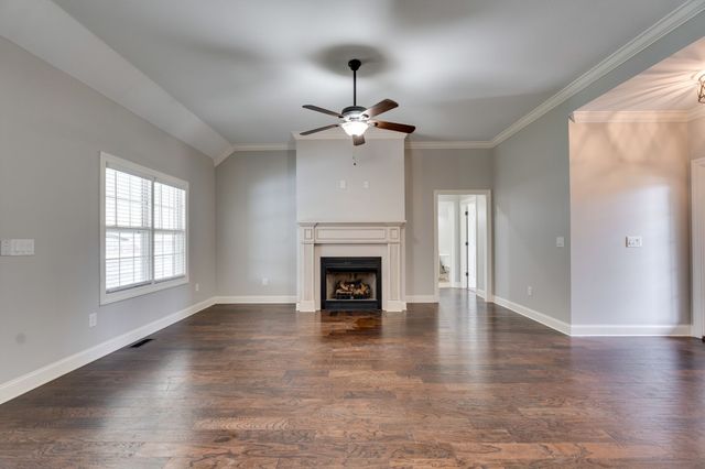 135 Chickamauga Trl, Winchester, TN 37398
