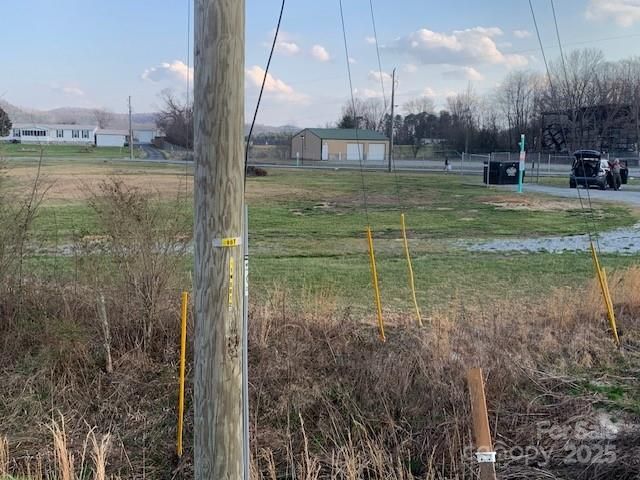 7.33AC COM CHIMNEY ROCK Highway 1,2,3, Edneyville, NC 28792