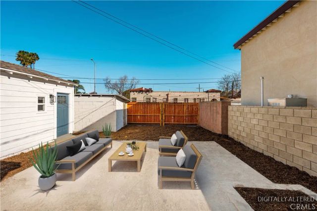 2037 W 64th, Los Angeles, CA 90047