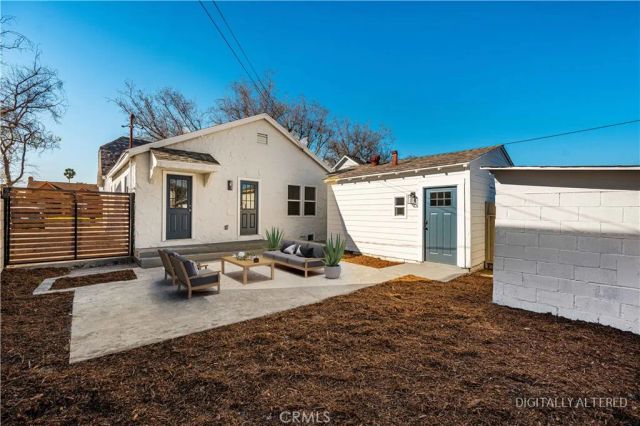 2037 W 64th, Los Angeles, CA 90047