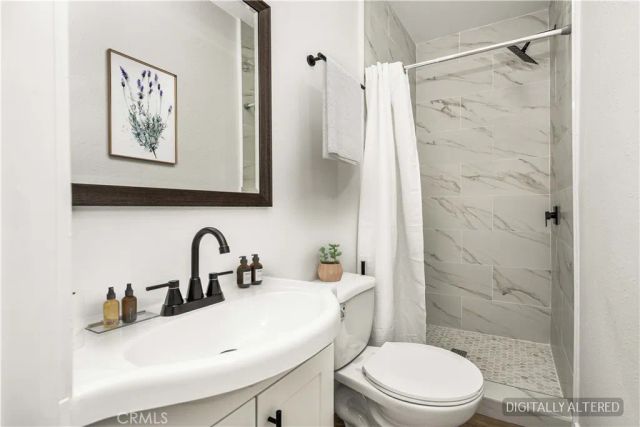 2037 W 64th, Los Angeles, CA 90047