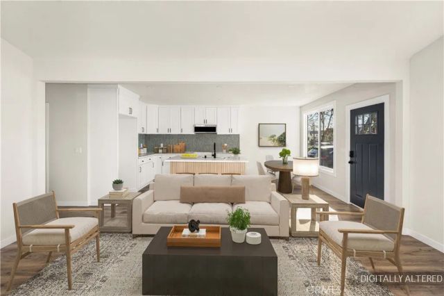 2037 W 64th, Los Angeles, CA 90047