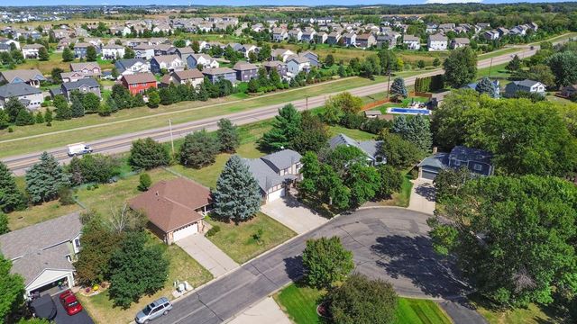 9432 71st Bay S, Cottage Grove, MN 55016