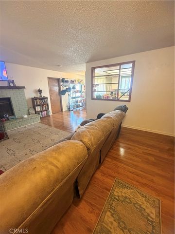 16661 Pawnee, Apple Valley, CA 92307