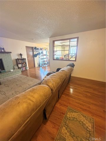16661 Pawnee, Apple Valley, CA 92307