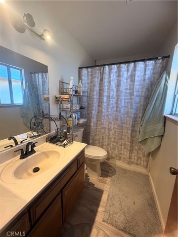 16661 Pawnee, Apple Valley, CA 92307