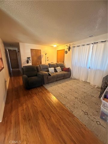 16661 Pawnee, Apple Valley, CA 92307