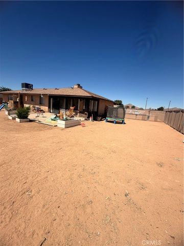 16661 Pawnee, Apple Valley, CA 92307