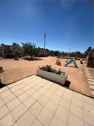 16661 Pawnee, Apple Valley, CA 92307