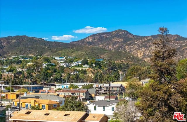 740 Haverford Avenue, Pacific Palisades, CA 90272