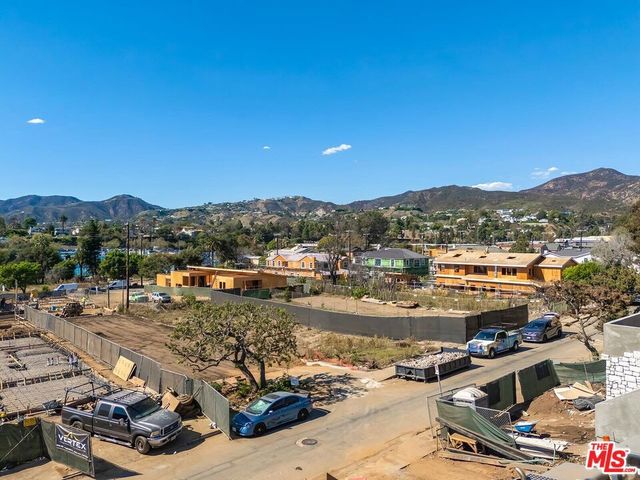 740 Haverford Avenue, Pacific Palisades, CA 90272