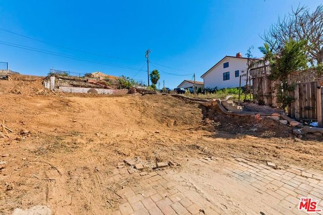 740 Haverford Avenue, Pacific Palisades, CA 90272