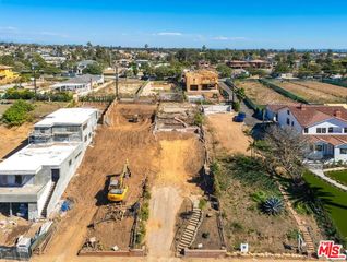740 Haverford Avenue, Pacific Palisades, CA 90272