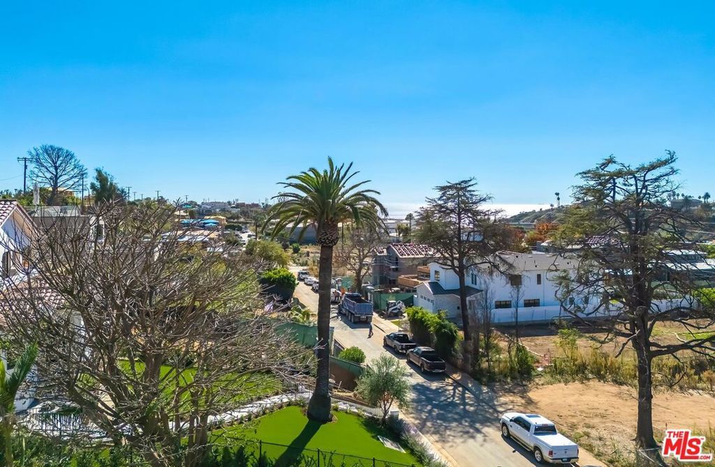 740 Haverford Avenue, Pacific Palisades, CA 90272 — photo 5