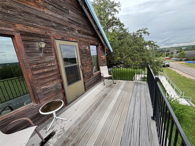 4913 Terlingua Drive, Granbury, TX 76048
