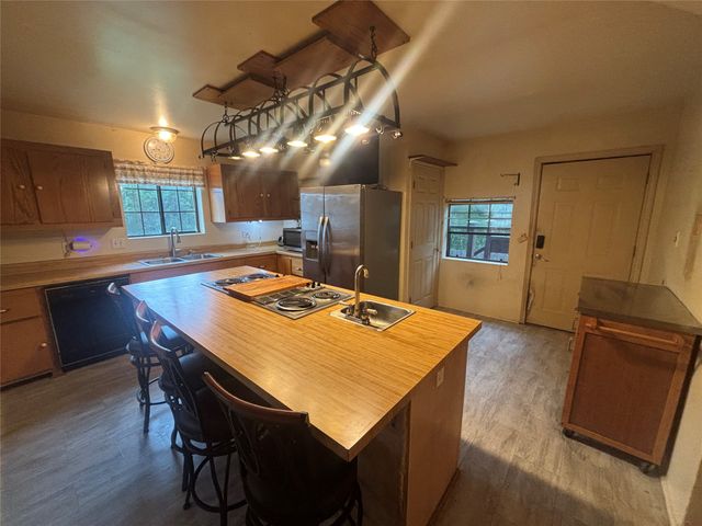 4913 Terlingua Drive, Granbury, TX 76048