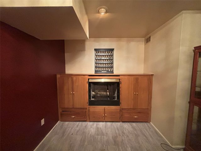 4913 Terlingua Drive, Granbury, TX 76048