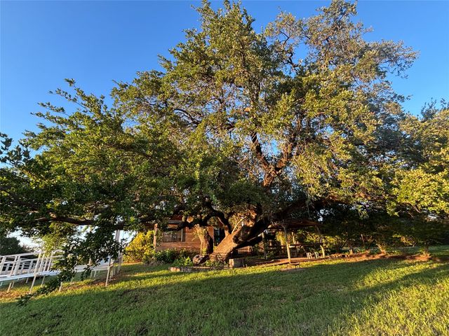 4913 Terlingua Drive, Granbury, TX 76048