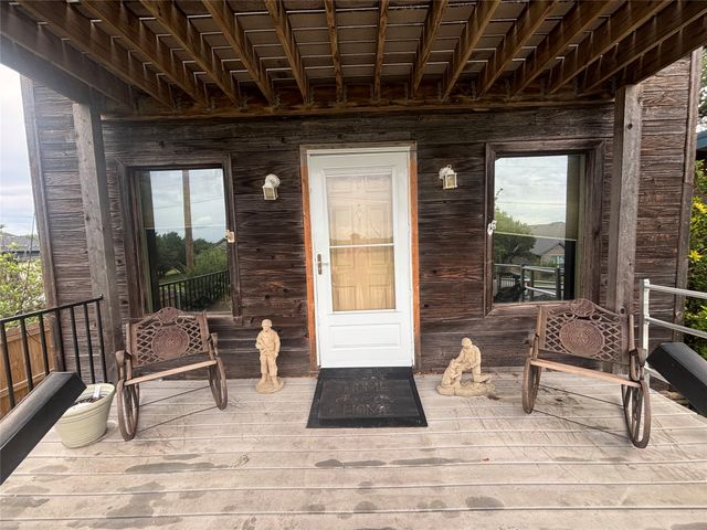 4913 Terlingua Drive, Granbury, TX 76048