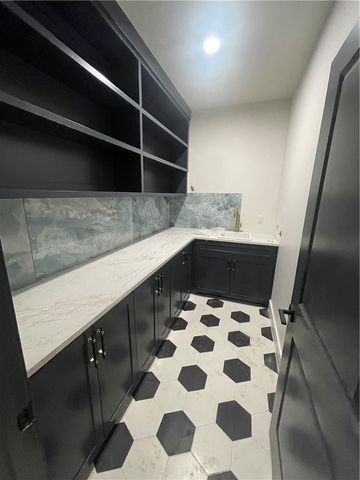 2558 Pacific View St, Corpus Christi, TX 78415