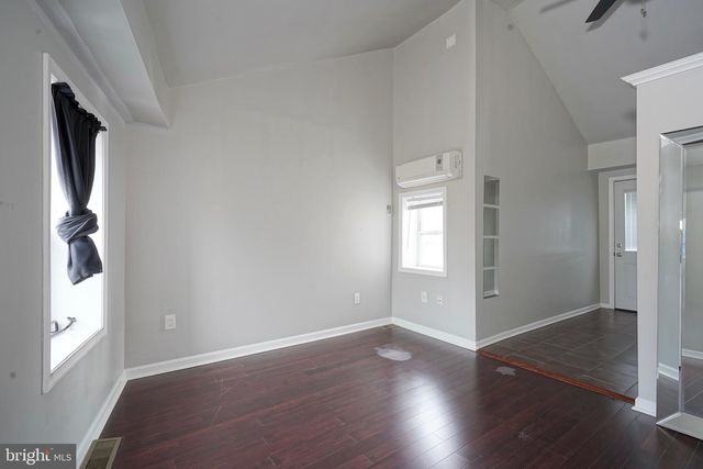 206 WILDER ST, Philadelphia, PA 19147