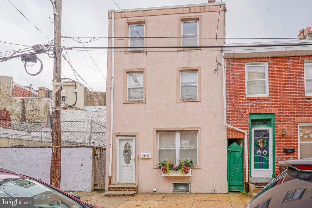 206 WILDER ST, Philadelphia, PA 19147