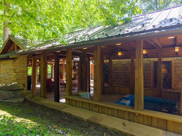 34 Shane Laughter, Robbinsville, NC 28771