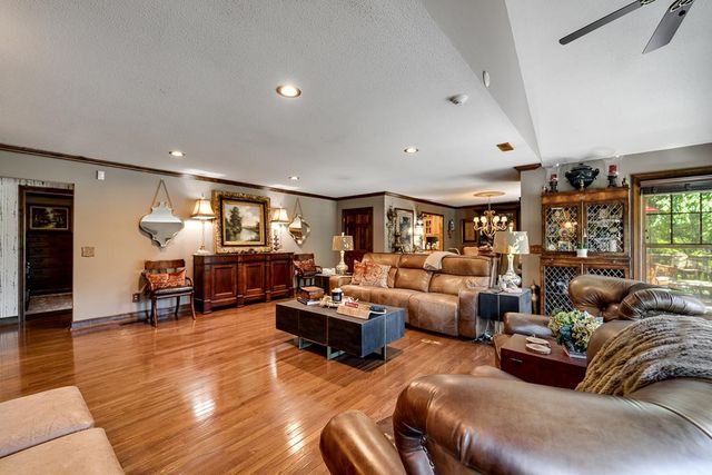 34 Shane Laughter, Robbinsville, NC 28771