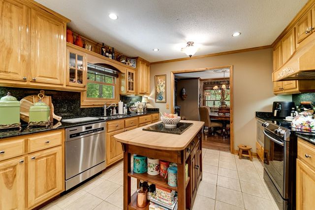 34 Shane Laughter, Robbinsville, NC 28771