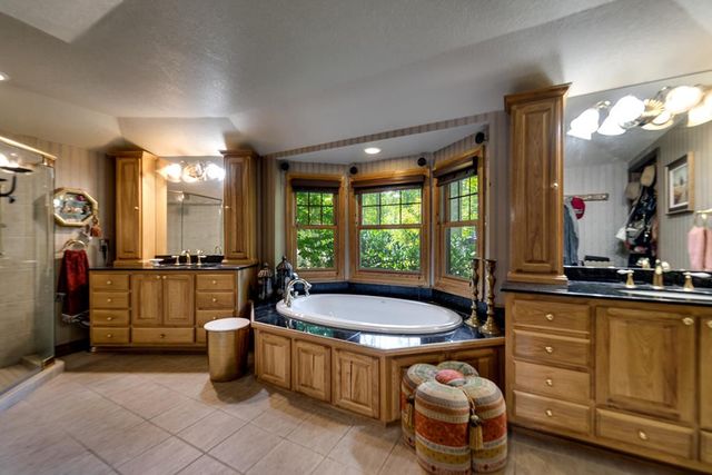 34 Shane Laughter, Robbinsville, NC 28771