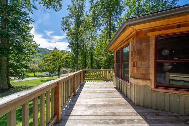 34 Shane Laughter, Robbinsville, NC 28771
