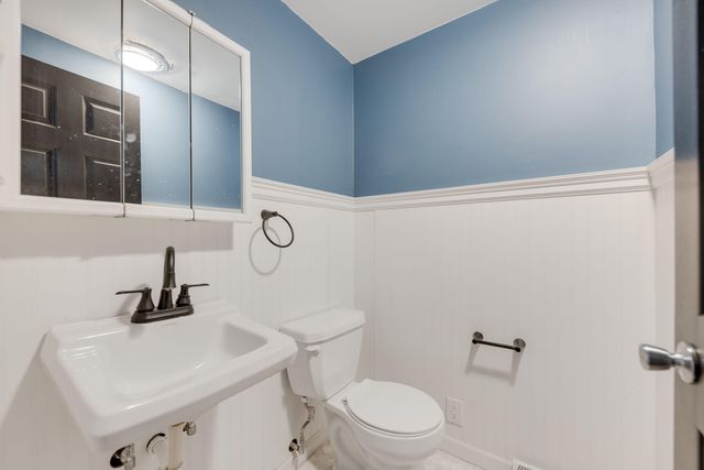 2940 Elmwood Street, Portage, IN 46368