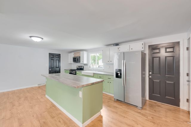 2940 Elmwood Street, Portage, IN 46368