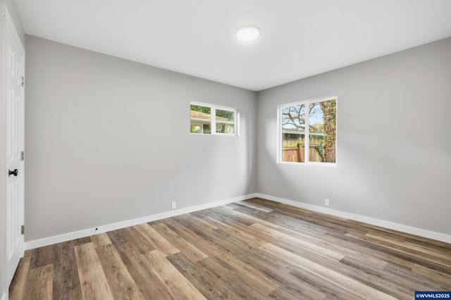 551 Riverview Dr NW, Salem, OR 97304