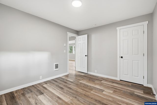 551 Riverview Dr NW, Salem, OR 97304