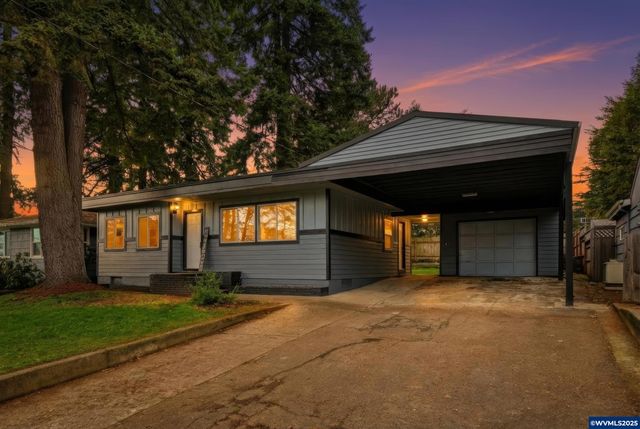 551 Riverview Dr NW, Salem, OR 97304