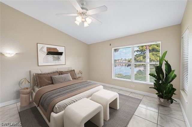 349 Dover PL 203, Naples, FL 34104