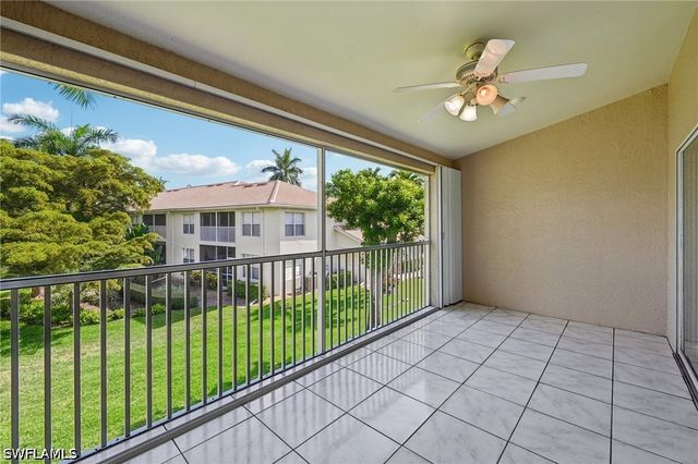 349 Dover PL 203, Naples, FL 34104