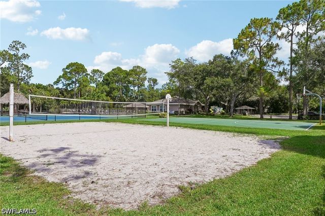 349 Dover PL 203, Naples, FL 34104