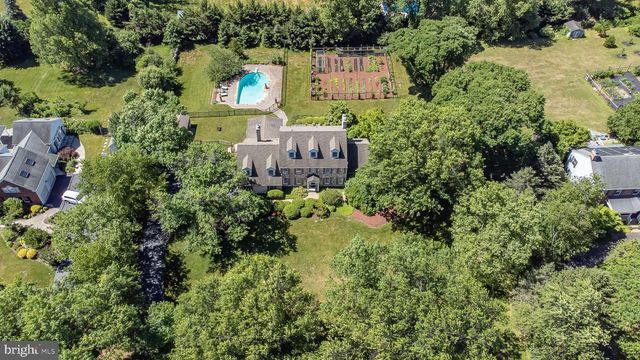 24 MEADOW LN, Pennington, NJ 08534