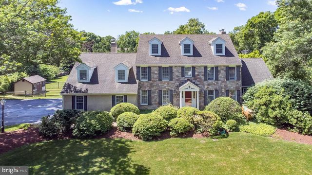 24 MEADOW LN, Pennington, NJ 08534