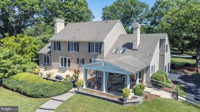 24 MEADOW LN, Pennington, NJ 08534