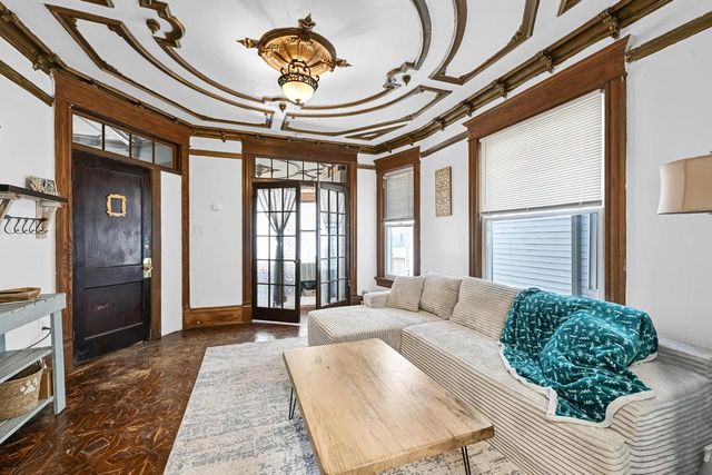 2531 N Murray AVENUE, Milwaukee, WI 53211