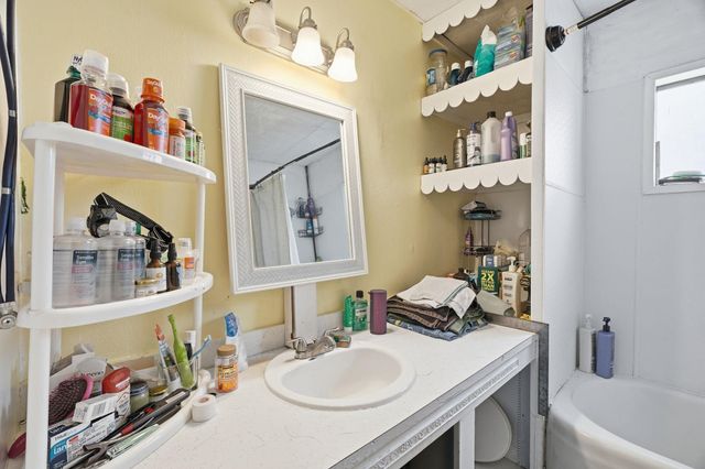 1213 W Maxwell Ave, Spokane, WA 99201