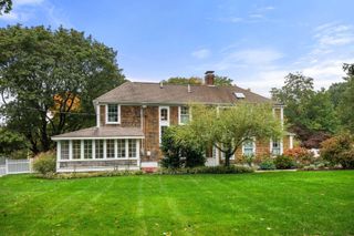 18 Holly Berry Trl, Norwell, MA 02061