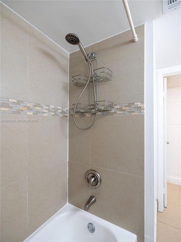 9955 Westview Dr 215, Coral Springs, FL 33076