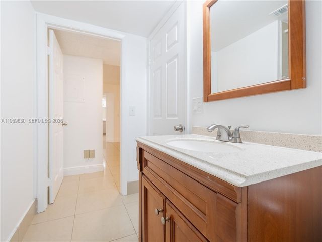 9955 Westview Dr 215, Coral Springs, FL 33076