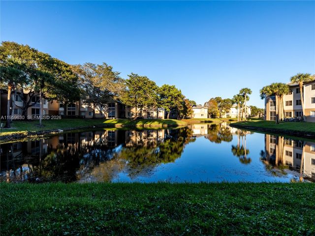 9955 Westview Dr 215, Coral Springs, FL 33076