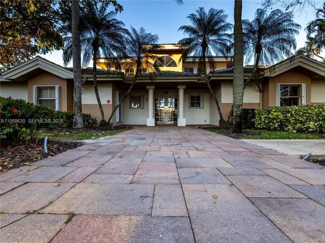 9955 Westview Dr 215, Coral Springs, FL 33076