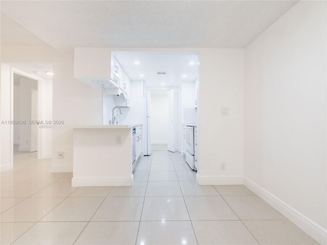 9955 Westview Dr 215, Coral Springs, FL 33076